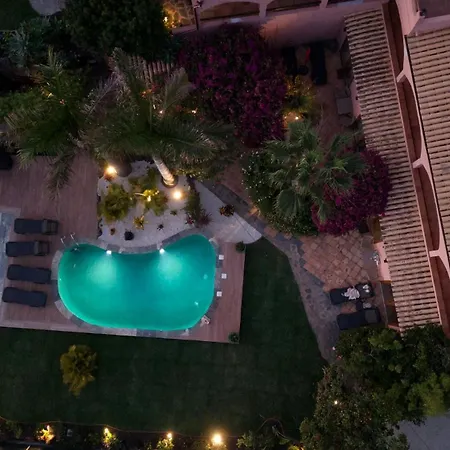 Great Views & Heated Pool - El Perenquen 3 *