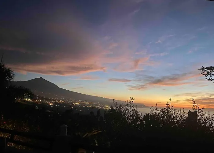 Great Views & Heated Pool - El Perenquen 3 公寓 *