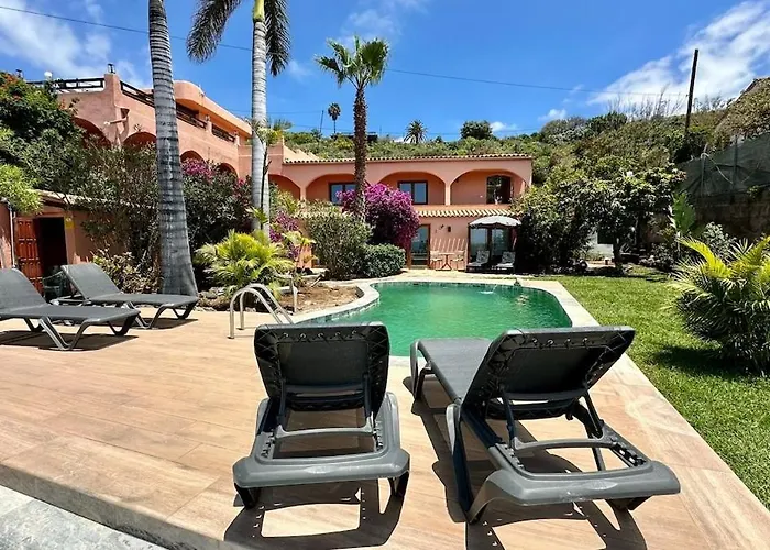 Great Views & Heated Pool - El Perenquen 3