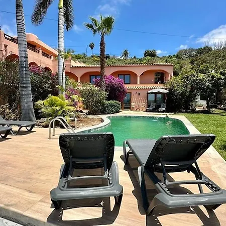 Great Views & Heated Pool - El Perenquen 3