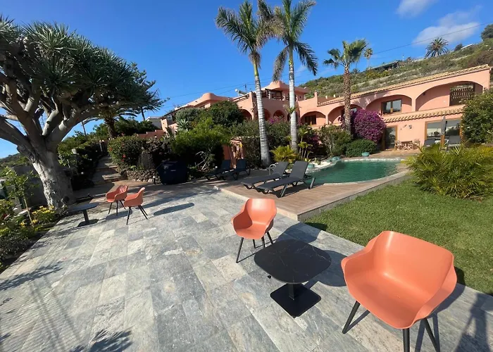 Great Views & Heated Pool - El Perenquen 3